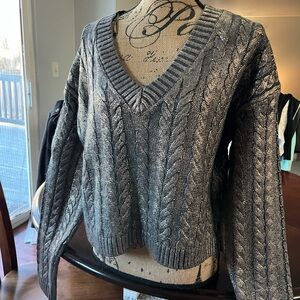 GB Gray Cable Knit V-Neck Sweater